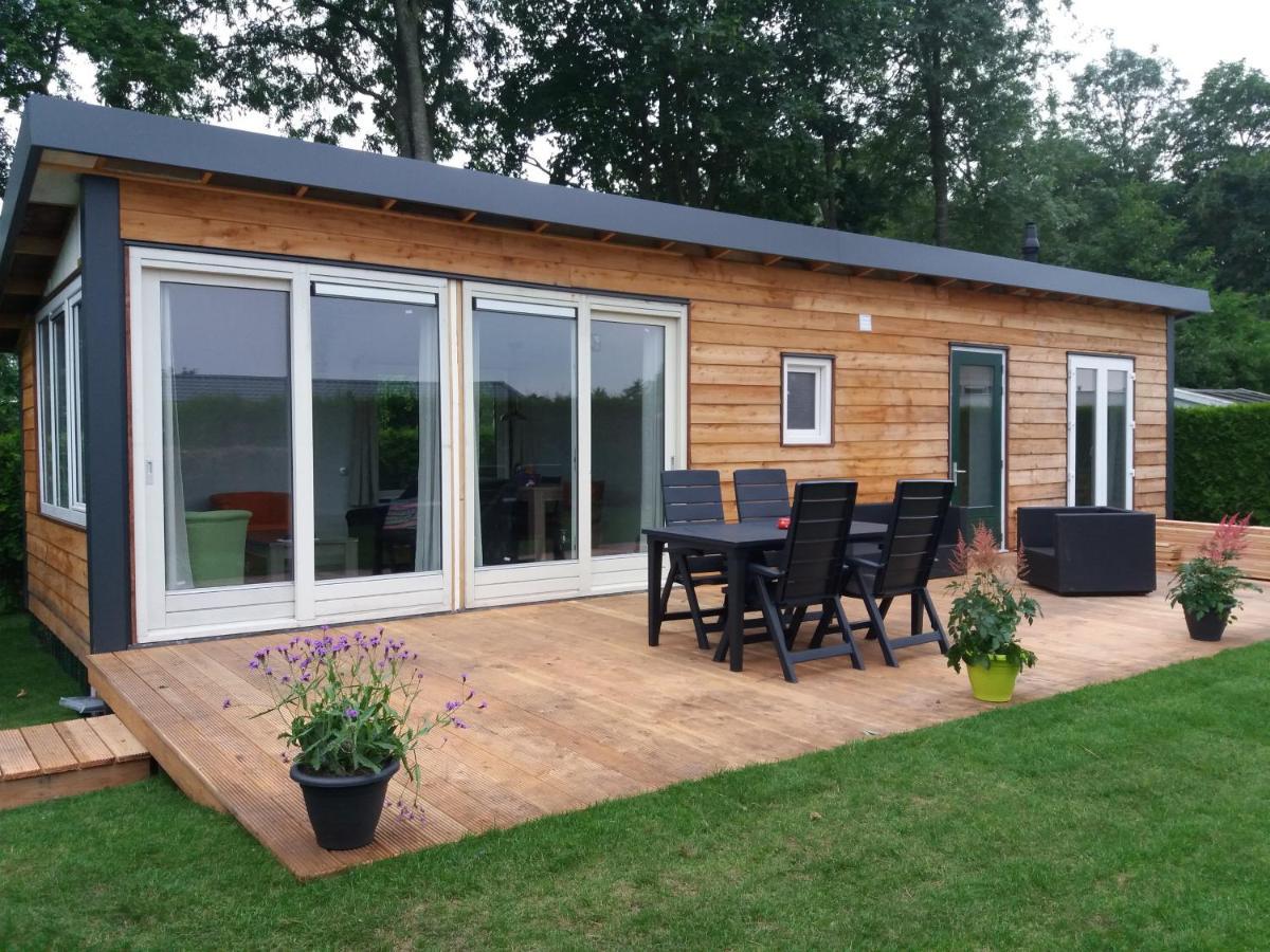 Luxe Bungalow Op Rustig Vakantiepark. Dronrijp Exterior photo